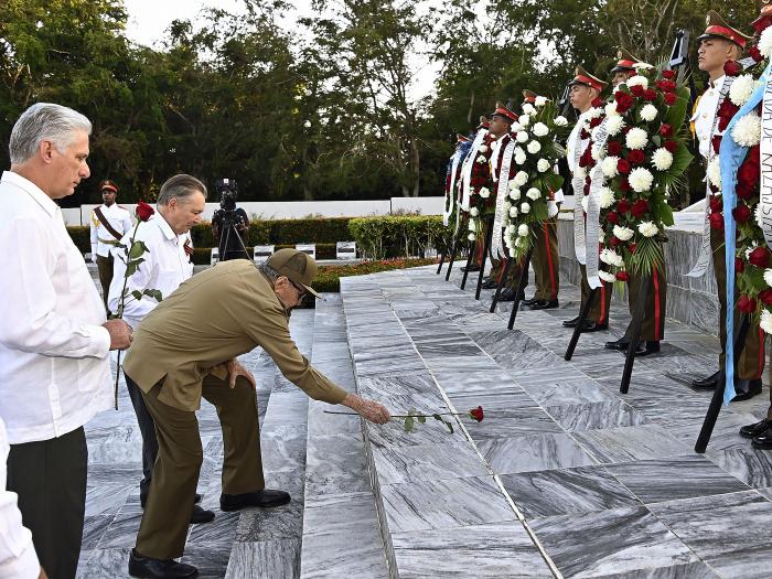 Cuba rindió homenaje a la gesta de la urss contra los nazis. foto: estudios revolución