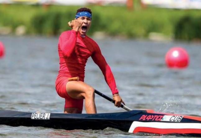 José Ramón Pelier se agenció medalla de plata en la Copa del Mundo de Szeged.