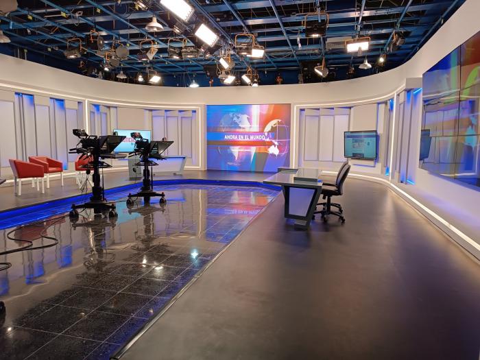 estudio televisivo del Canal Caribe