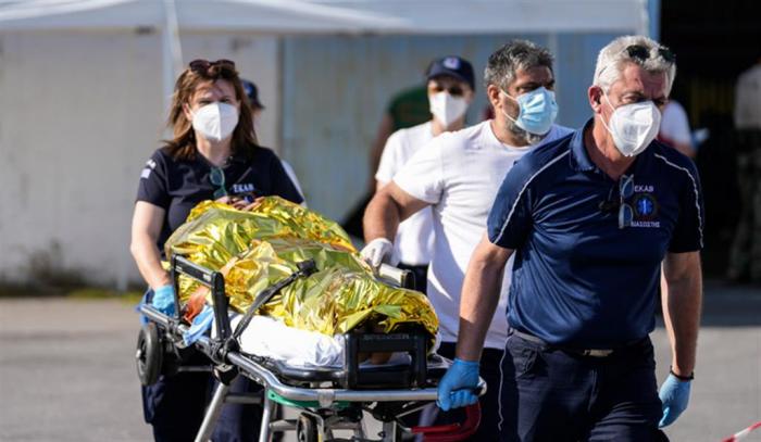 Incrementa el número de muertos por hundimiento de barco con migrantes en Grecia