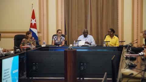 reunión con presidentes de las asambleas municipales del Poder Popular