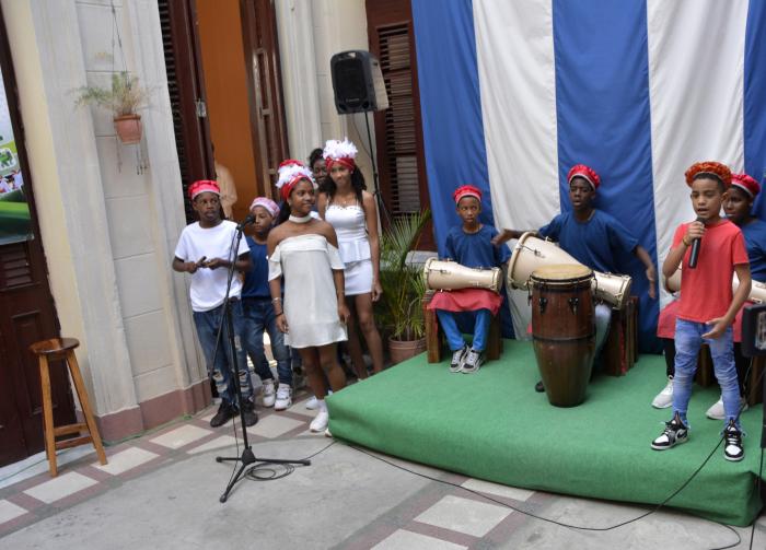 Miguel Díaz-Canel Bermúdez, Primer Secretario del Partido y Presidente de Cuba presidió la entrega del Premio Nacional de Cultura Comunitaria que tuvo como sede la Casa de Cultura de Centro Habana 