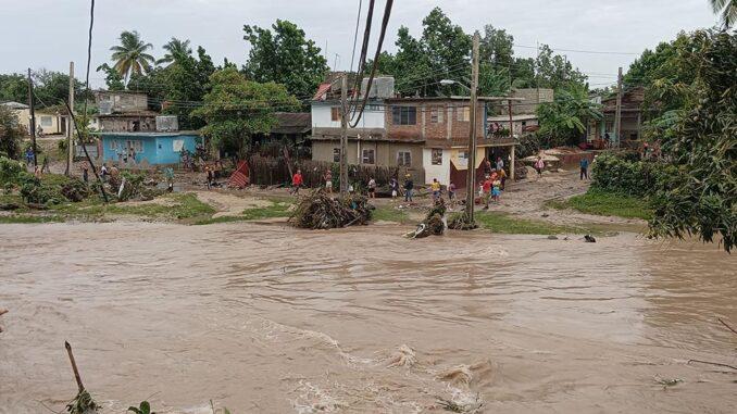 Recuperan instalaciones de salud afectadas por lluvias en Granma