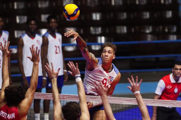 El Jugador más valioso de la Copa, en junio, Alejandro Miguel, sobresalió ante Perú.