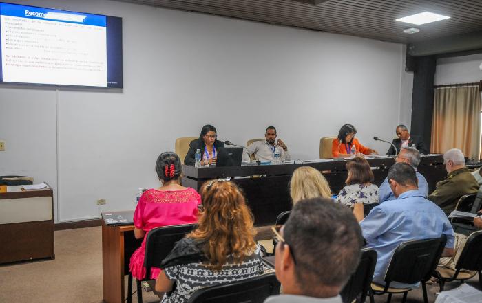 Primer periódo ordinario de sesiones X legislatura, desde el palacio de Convenciones, Comisión Energía y Minas