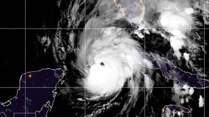 Ciclón Tropical en los mares del Sur de Cuba