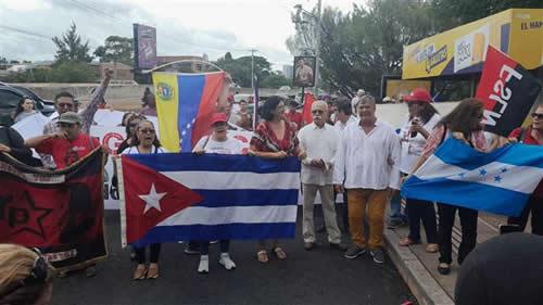 El encuentro llamó a la unidad de los movimientos solidarios. foto tomada de pl