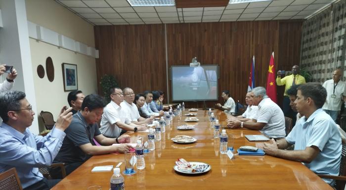 El Sr. el Sr. Ma Yujun, Alcalde del Gobierno Popular Municipal de Shijiazhuang, elogió los resultados de la biotecnología cubana en China.