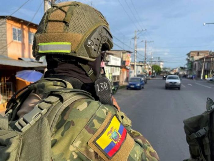 	Ecuador-Militar