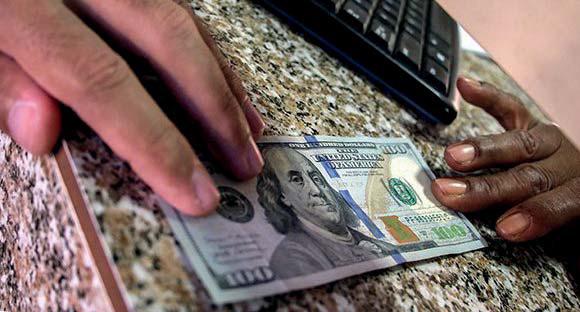 En esta guerra el enemigo no actúa frontalmente, sino a través de sus tanques de
pensamiento. FOTO: CUBADEBATE