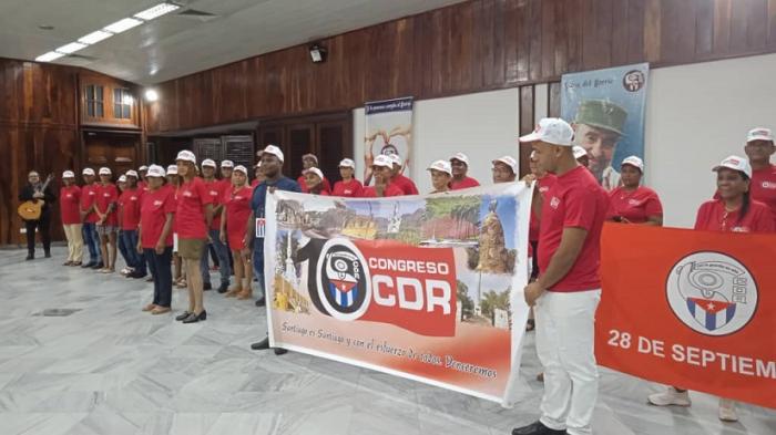 Santiago de Cuba abanderó a su delegación al 10mo Congreso de los CDR