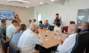 Dirigentes partidistas de Cuba y Venezuela visitaron la ZED Mariel