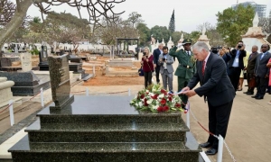 Homenaje a Raúl Díaz Argüelles