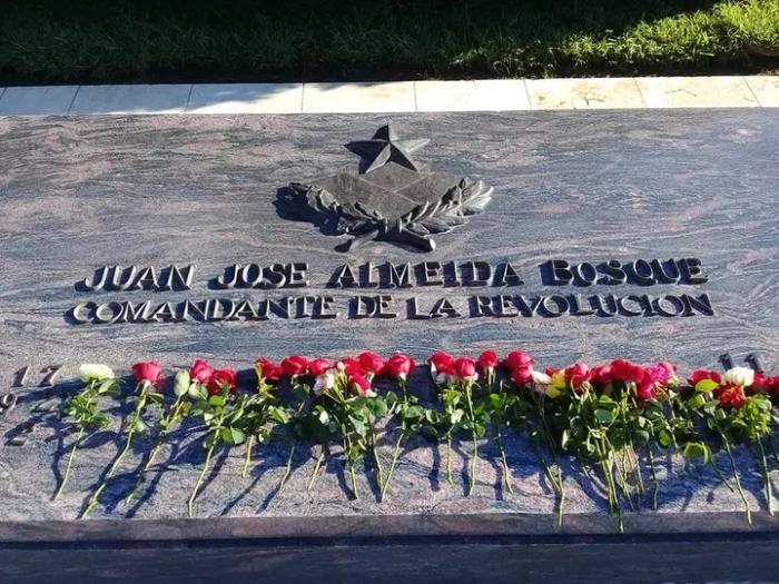 Homenaje a Juan Almeida Bosque