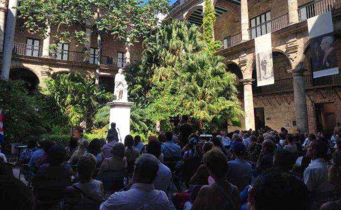 Homenaje a Eusebio Leal