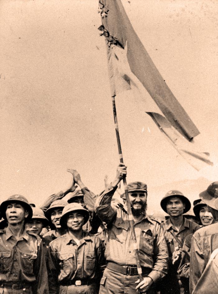 Viaje de Fidel a Vietnam del Sur.  Foto:Septiembre 1973
