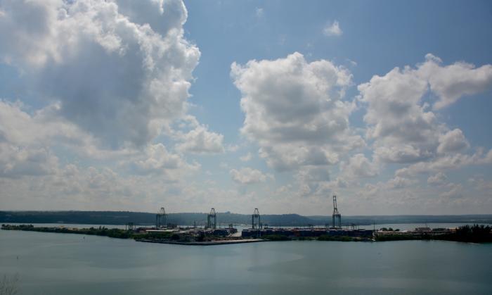 Recorrido por Zona Franca del Mariel