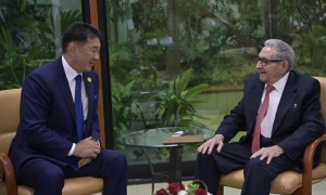 Encuentro de Raúl con el mandatario mongol