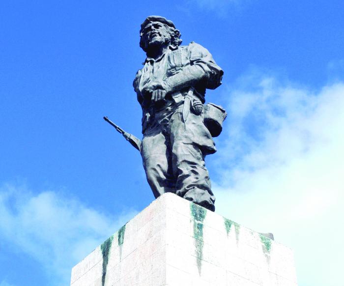 Monumento al comandante Ernesto Che Guevara en Santa Clara, lugar donde reposan los restos del Guerrillero Heróico y su destacamento de avanzada.