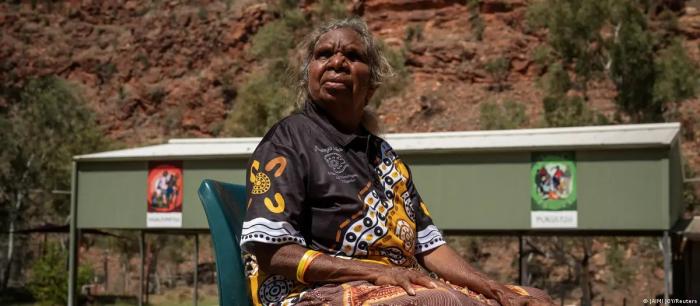 Abren urnas en Australia para histórico referendo indígena