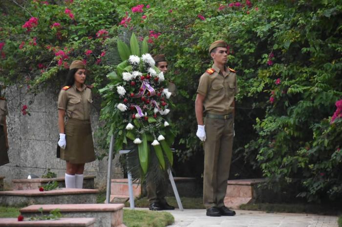 guardia de honor. Frente Las Villas
