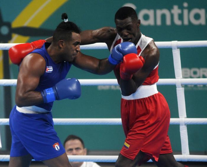 Arlen López hizo gala de su pegada ante el ecuatoriano Jhojan Caicedo
