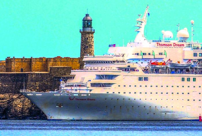 Las costas cubanas poseen una extensión de más de 5 746 kilómetros de longitud, que constituyen áreas de concentración de asentamientos humanos, de actividades económicas y sociales. foto: José Manuel Correa 