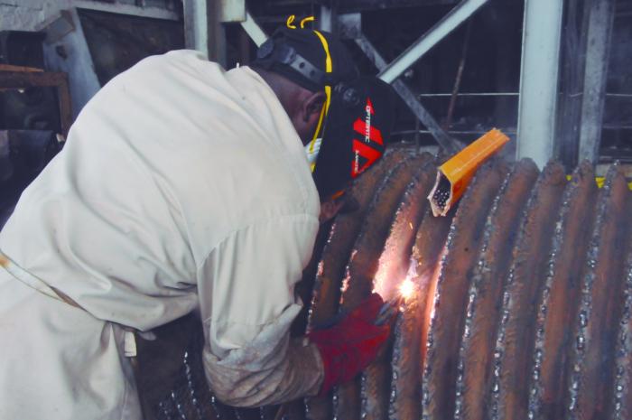 La reparación de las masas forma parte del cronograma de trabajo en el área de los molino. 
Foto: Juan Carlos Dorado