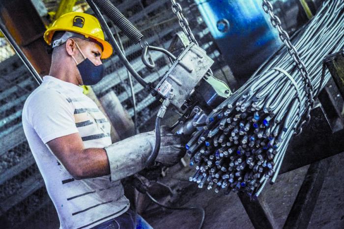 Las empresas son las que más aportan y determinan en la sostenibilidad del presupuesto. 
foto: Yaciel Peña de la Peña