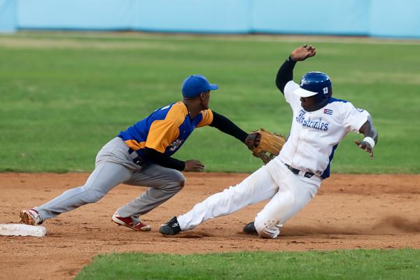 Juego Industriales-Matanzas Liga Elite