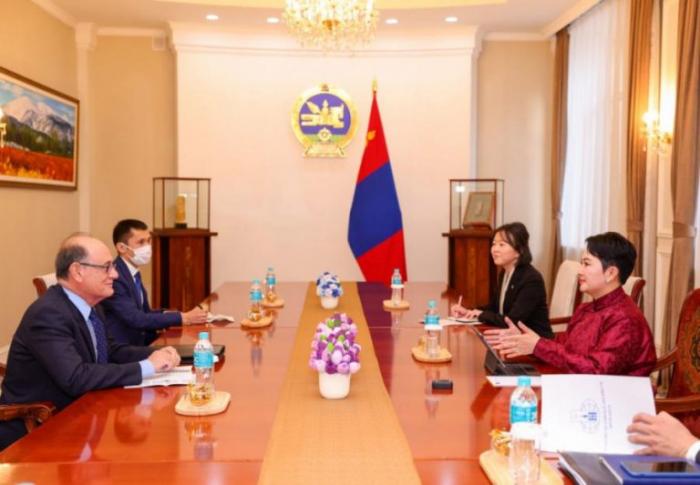 Mongolia brindara a Cuba auyda humanitaria por desastres naturales