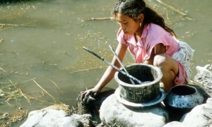 La incidencia  de pobreza tambien es mas alta en las mujeres