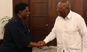 Utoni Nujoma en Cuba