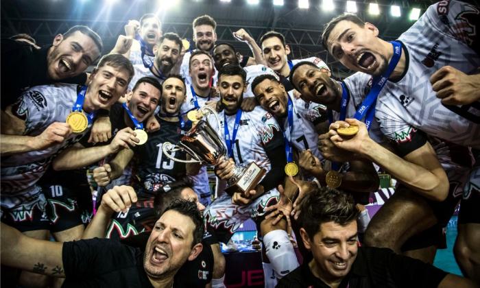 La alegría después de una victoria fácil sobre el Minas