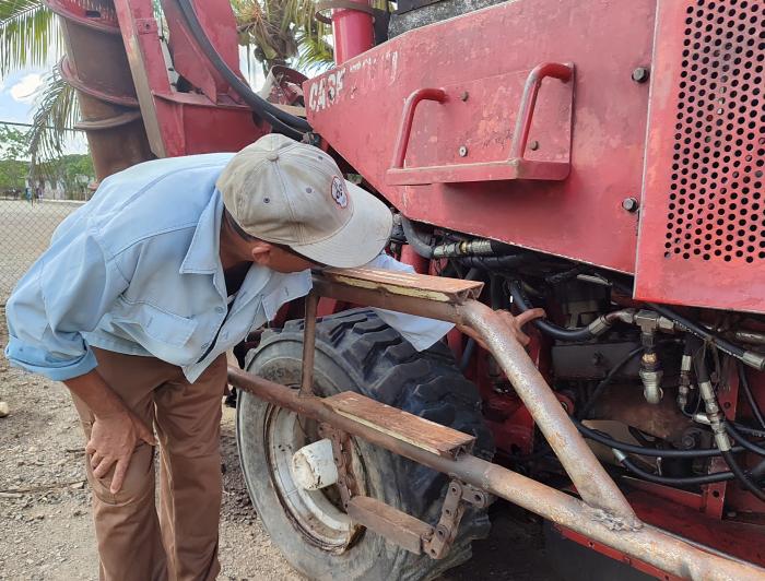 Esta case 7000 se incendió y sus operarios la rescataron de las llamas; perderla hubiera sido un duro golpe
fi nanciero para la cooperativa