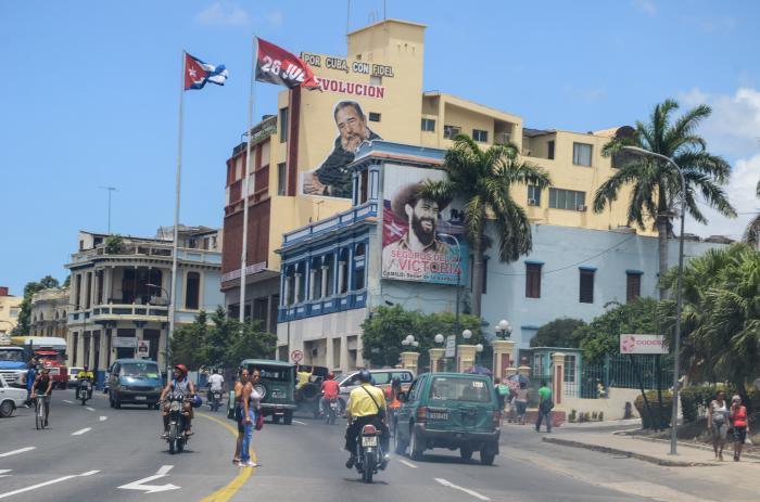 Avenida Garzón de Santiago de Cuba.