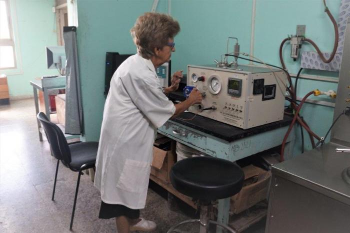 La ingeniera Miriam Legón Morgado ha dedicado más de 50 años a la investigación científica en el tema del petróleo. 