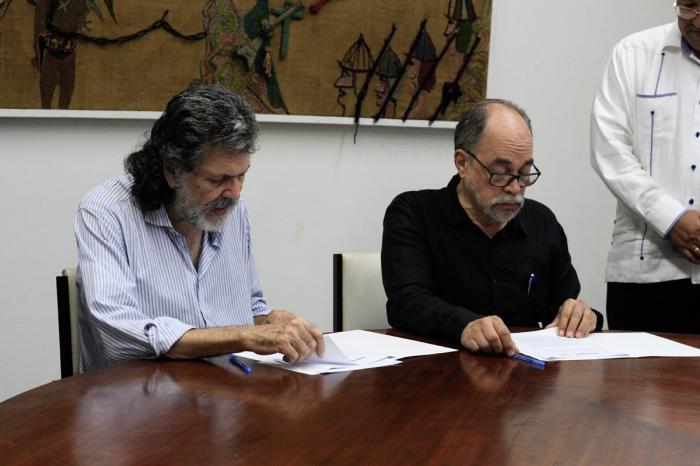 La Casa de las Américas y el Centro de Estudios Latinoamericanos Rómulo Gallegos