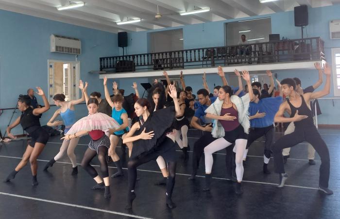 Ensayo de la obra Apparatus. 