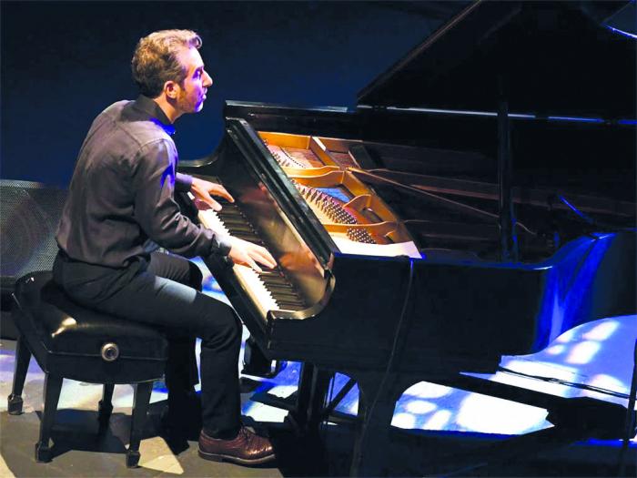 El pianista norteamericano Aaron Goldberg, entre los nuevos visitantes que comienzan a ser entrañables para los amantes cubanos del jazz. FOTO: PL