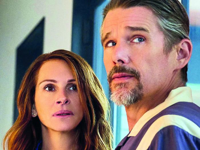 Fotograma de Dejar el mundo atrás.