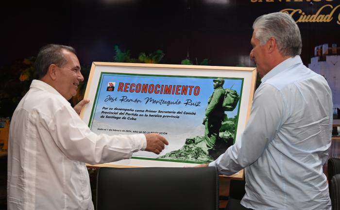 Homenaje a Monteagudo y conversa con la población