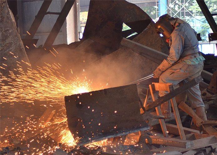 El défi cit de chatarra, junto a la contingencia energética y la carencia de diésel, fueron las causas esenciales de los incumplimientos