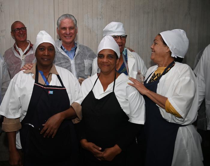 Díaz Canel Cárdenas Complejo Lácteo