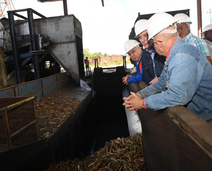 Díaz Canel Cárdenas Central Boris Luis Santa Coloma, Madruga