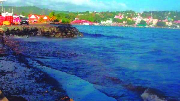 Emergencia en Trinidad y Tobago por derrame de petróleo