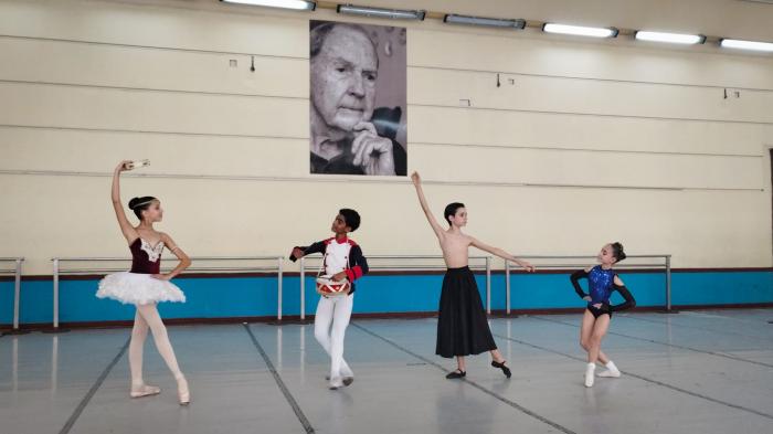 Los estudiantes son la esencia del Encuentro Internacional de Academias para la Enseñanza del Ballet, para dar continuidad al legado del maestro Fernando Alonso.