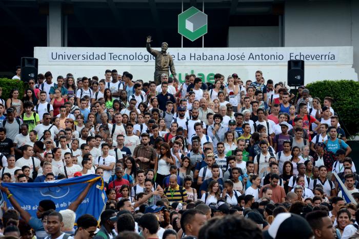 El ejemplo de José Antonio es guía para la juventud cubana. foto: ricardo lópez hevia