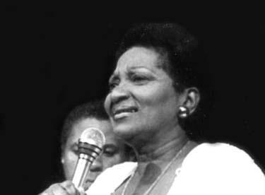 Martha Jean Claude, artista haitiano-cubana
Publicada: 15/11/01, G.I. 16/12/01
Jean.jpg