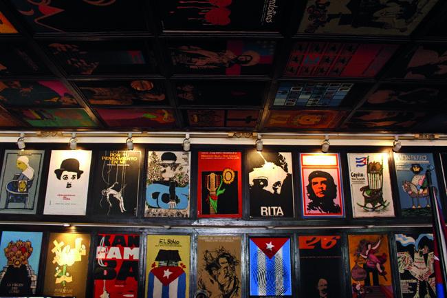 La colección de carteles de cine del Icaic está incluida en el registro nacional del Programa Memoria del Mundo de la Unesco. Foto tomada de Portal cuba.cu